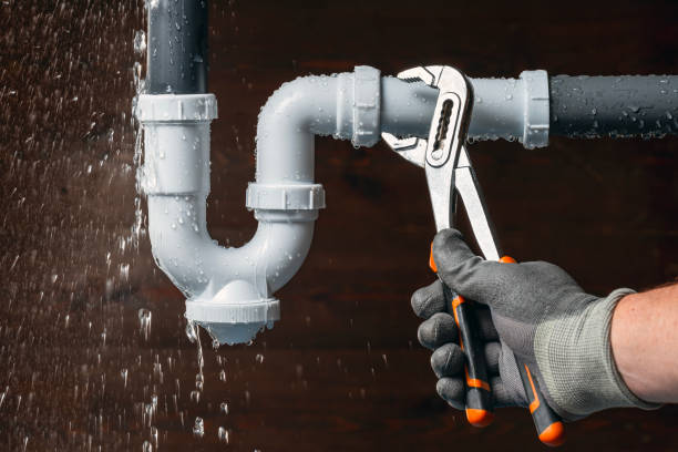 Professional Gas Line Repair technician working in Denbo, PA